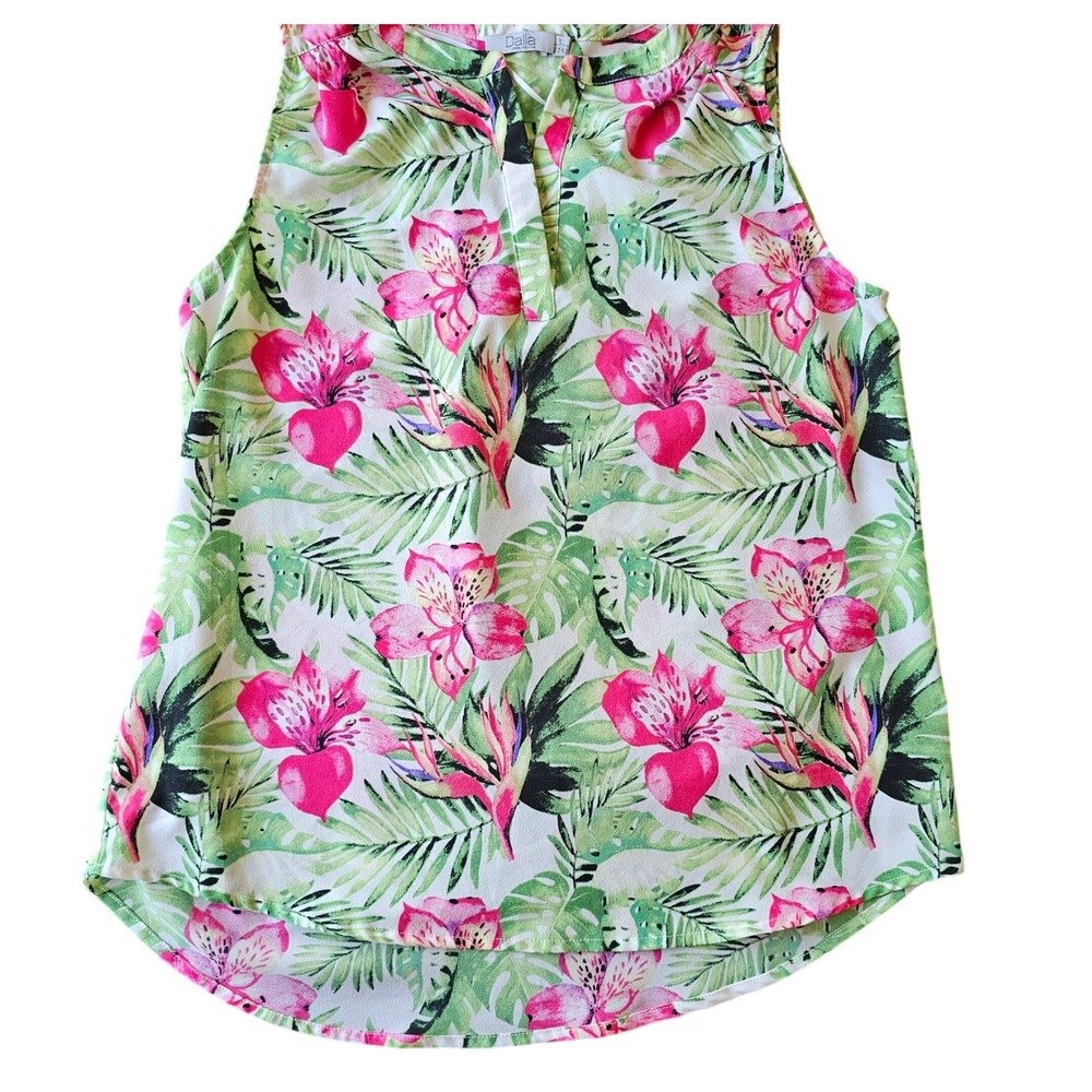 Dalia Women Small Pink Tropical Floral Sleeveless Split Neck Blouse
EUC